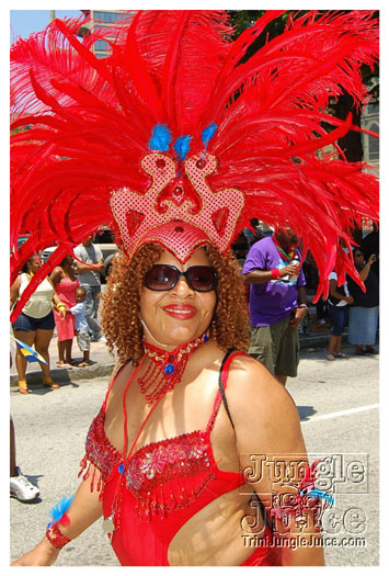atl_carnival_parade_2011_part1-150