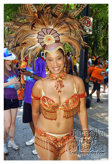 atl_carnival_parade_2011_part1-155