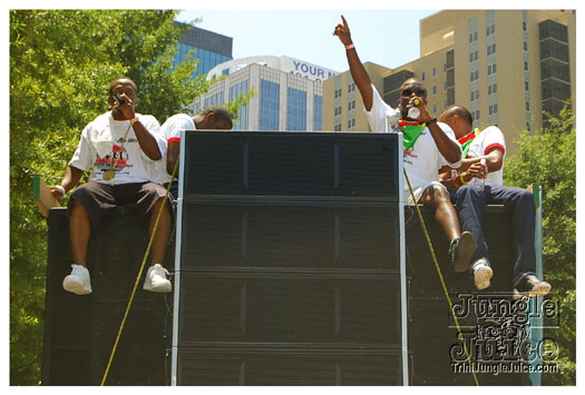 atl_carnival_parade_2011_part1-164