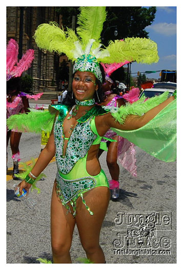 atl_carnival_parade_2011_part1-215