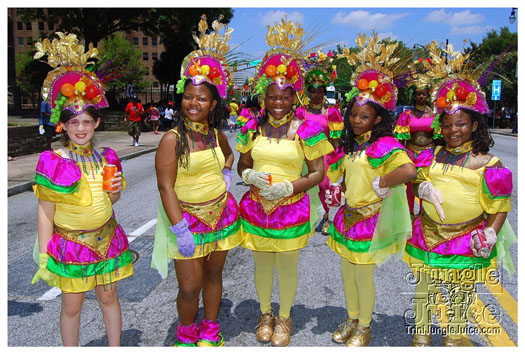 atl_carnival_parade_2011_part1-219