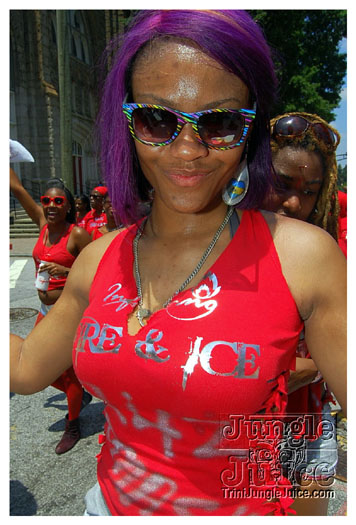 atl_carnival_parade_2011_part1-230