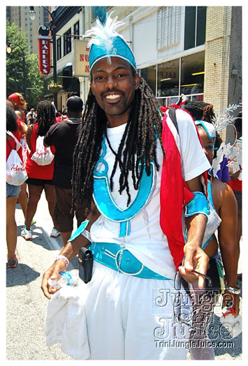 atl_carnival_parade_2011_part1-240