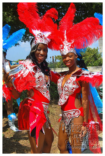 atl_carnival_parade_2011_part2-007