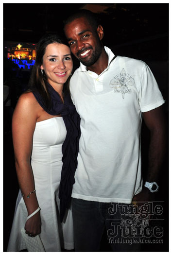 glow_2011-009