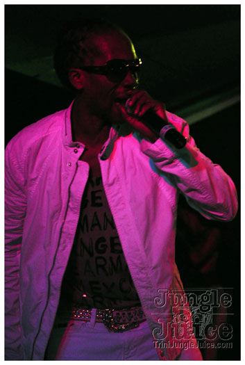 glow_2011-025