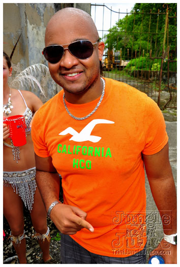 kadooment_day_2011_pt1-254