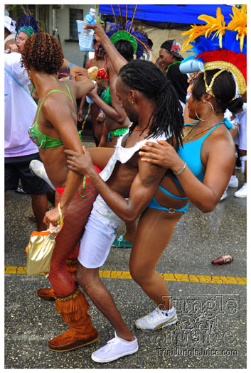 kadooment_day_2011_pt2-103