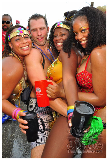 kadooment_day_2011_pt2-131