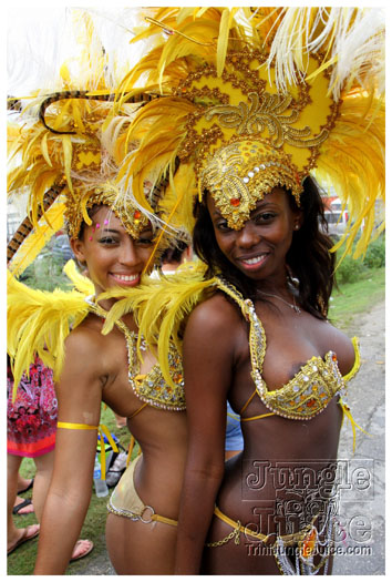 kadooment_day_2011_pt2-273