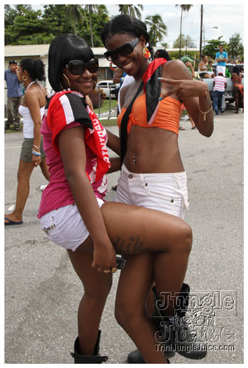 kadooment_day_2011_pt2-277