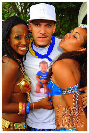 kadooment_day_2011_pt2-286