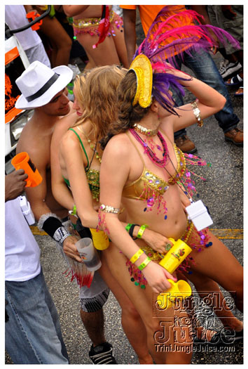 kadooment_day_2011_pt3-073
