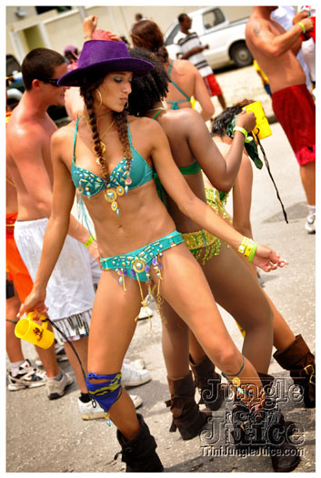 kadooment_day_2011_pt3-133