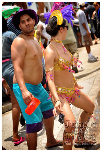 kadooment_day_2011_pt3-149