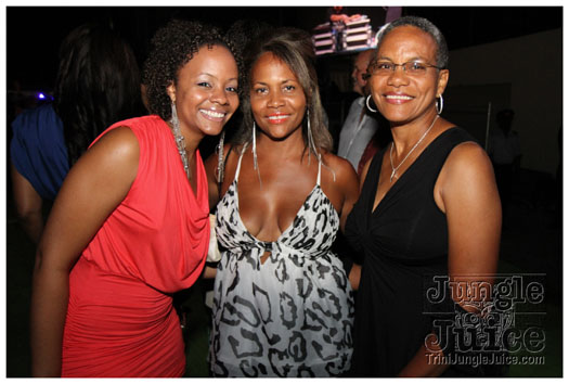 rihanna_loud_tour_2011-330