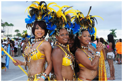 miami_carnival_2011_part4-011