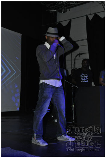 reveal_feb26-008