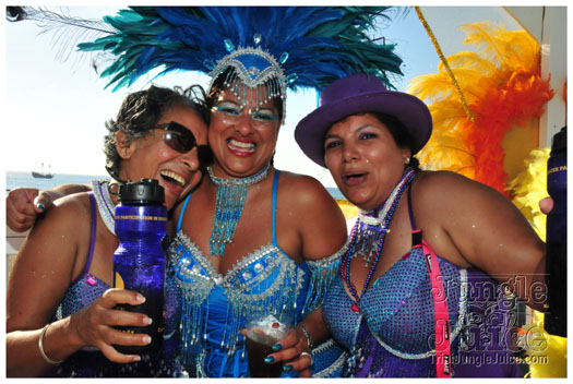 cayman_carnival_2011_part3-151