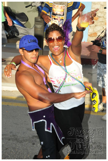 cayman_carnival_2011_part3-154