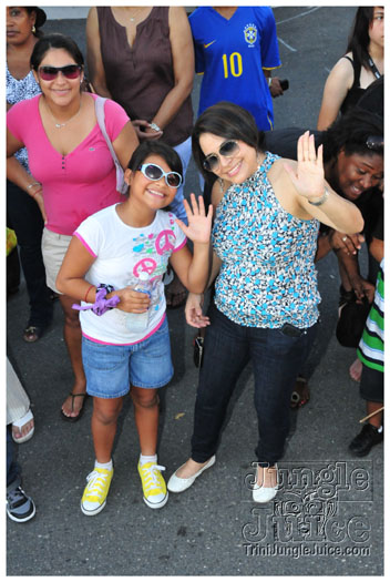 cayman_carnival_2011_part3-157
