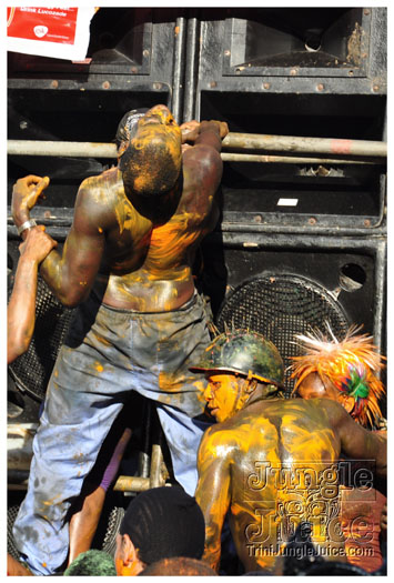 spicemas_jouvert_2011_pt1-248