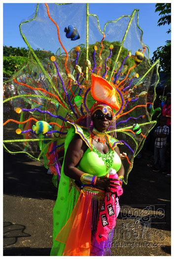 grenada_carnival_tues_2011_pt1-122
