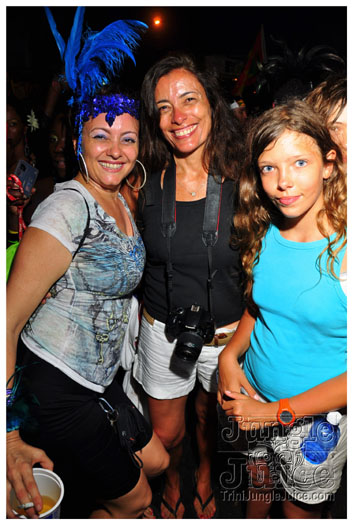 grenada_carnival_tues_2011_pt2-162