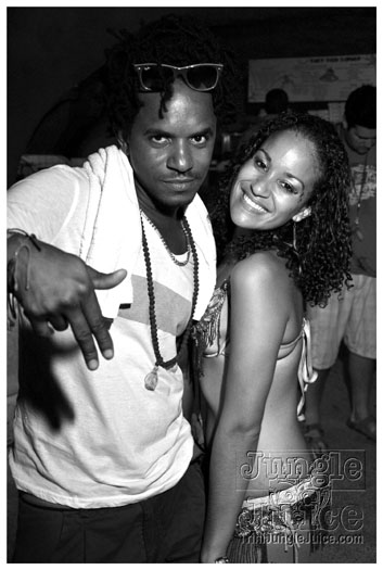 grenada_carnival_tues_2011_pt2-189