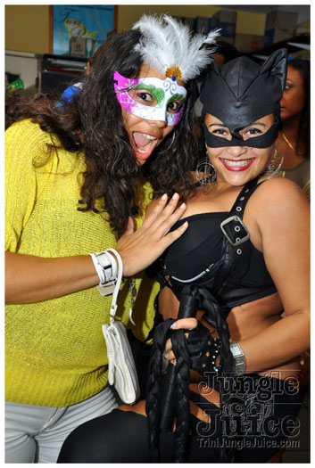 au_bal_masque_jan28-017