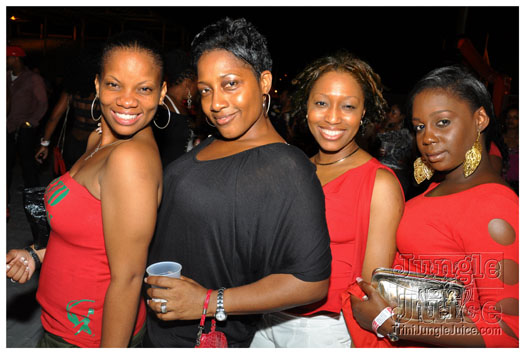 colour_me_red_2011-112