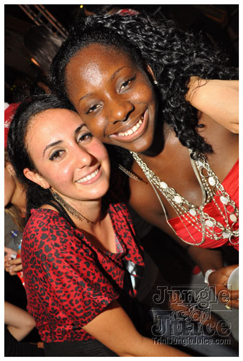 colour_me_red_2011-140