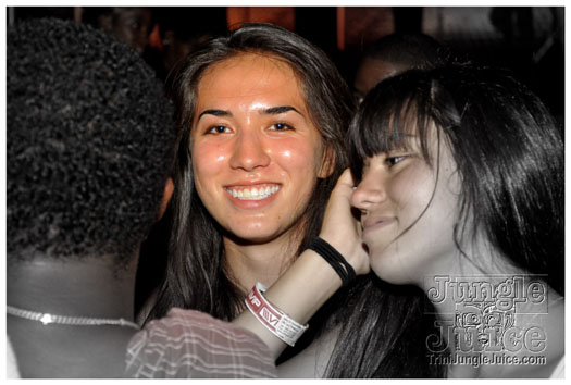 colour_me_red_2011-151