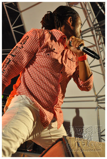 colour_me_red_2011-167