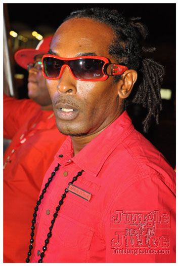 colour_me_red_2011-183