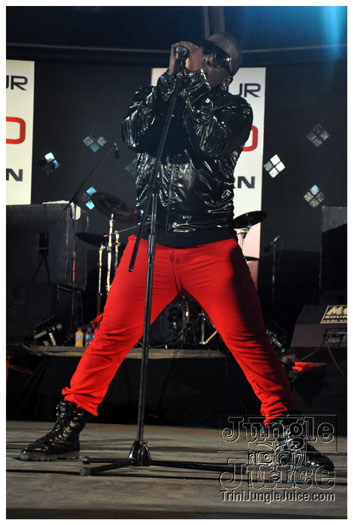 colour_me_red_2011-198