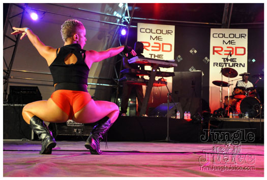 colour_me_red_2011-205