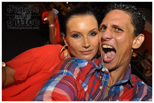 colour_me_red_2011-224