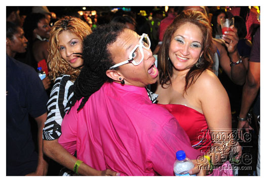 beach_house_2011_part1-256