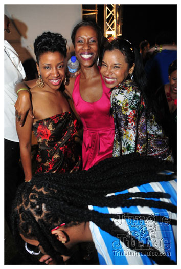 beach_house_2011_part1-279