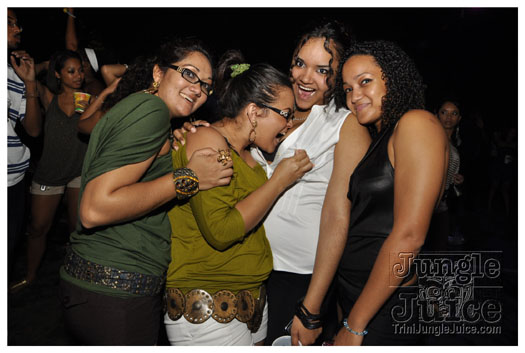 bump_and_wine_2011-208