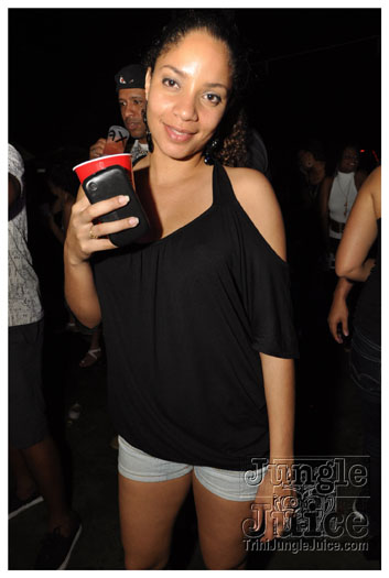 bump_and_wine_2011-221