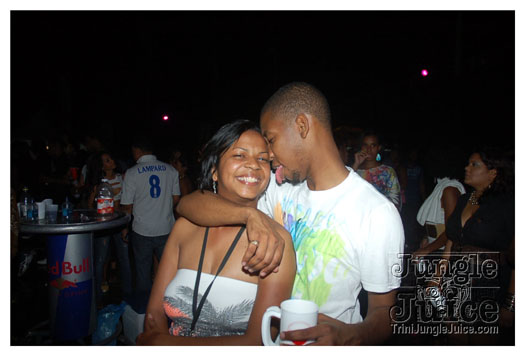 bump_and_wine_2011-236