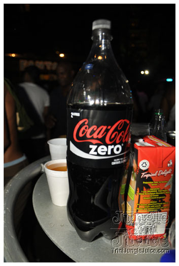 bump_and_wine_2011-250