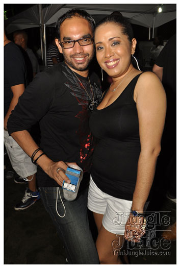 bump_and_wine_2011-256