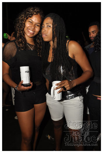 bump_and_wine_2011-271