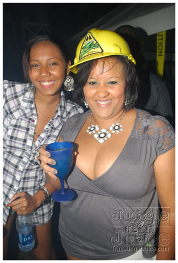caution_2011-003