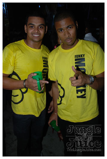caution_2011-064