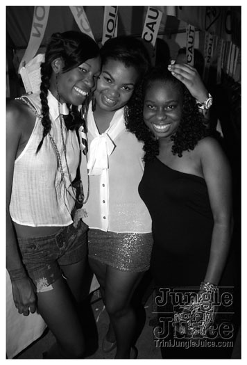 caution_2011-070