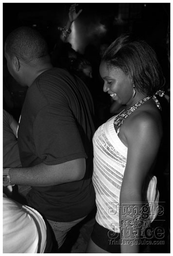 caution_2011-076